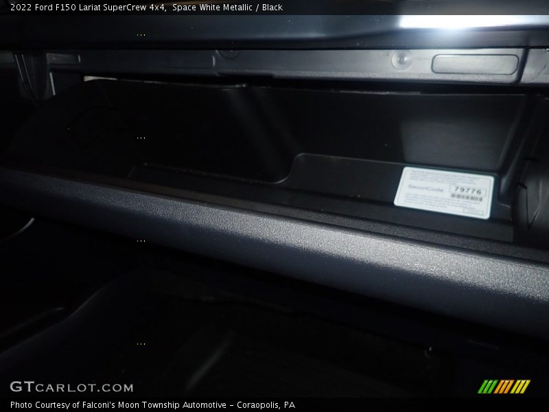 Space White Metallic / Black 2022 Ford F150 Lariat SuperCrew 4x4