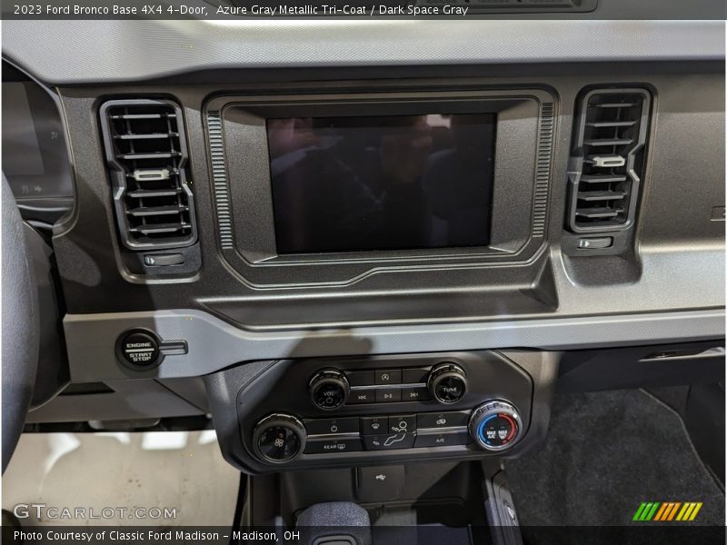 Azure Gray Metallic Tri-Coat / Dark Space Gray 2023 Ford Bronco Base 4X4 4-Door