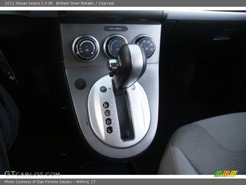 Brilliant Silver Metallic / Charcoal 2011 Nissan Sentra 2.0 SR