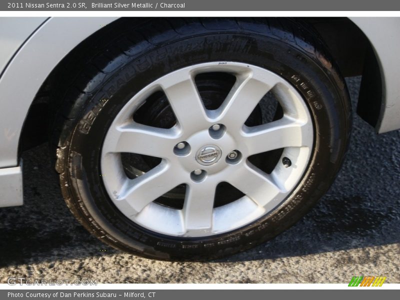 Brilliant Silver Metallic / Charcoal 2011 Nissan Sentra 2.0 SR