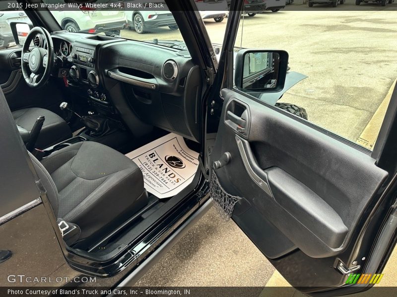 Black / Black 2015 Jeep Wrangler Willys Wheeler 4x4