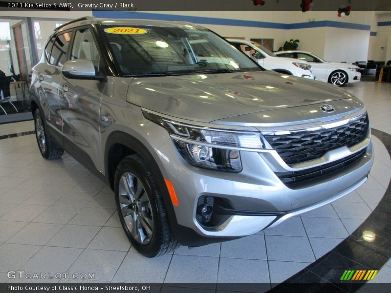 Gravity Gray / Black 2021 Kia Seltos S AWD