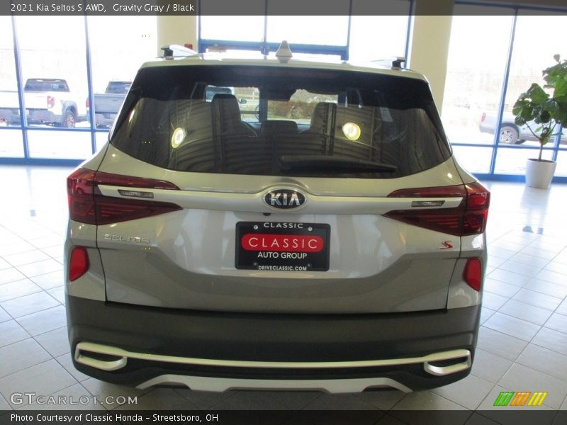 Gravity Gray / Black 2021 Kia Seltos S AWD