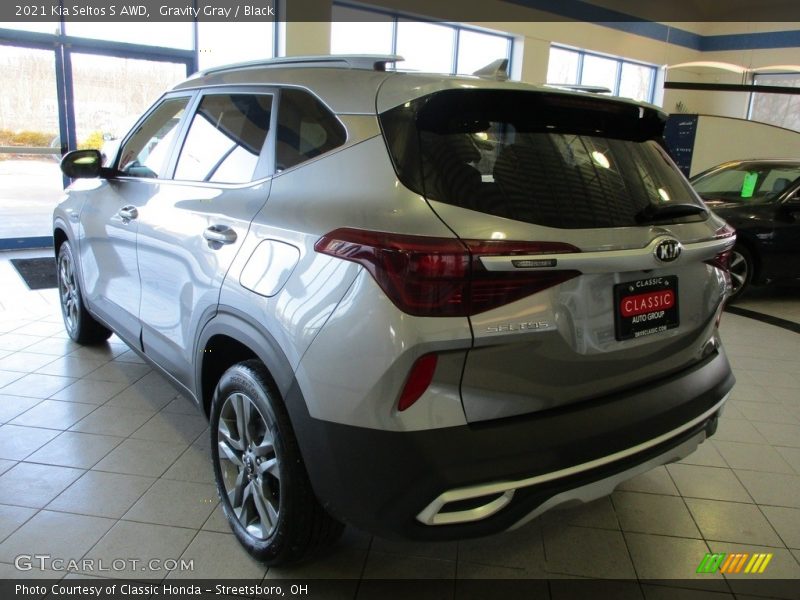 Gravity Gray / Black 2021 Kia Seltos S AWD