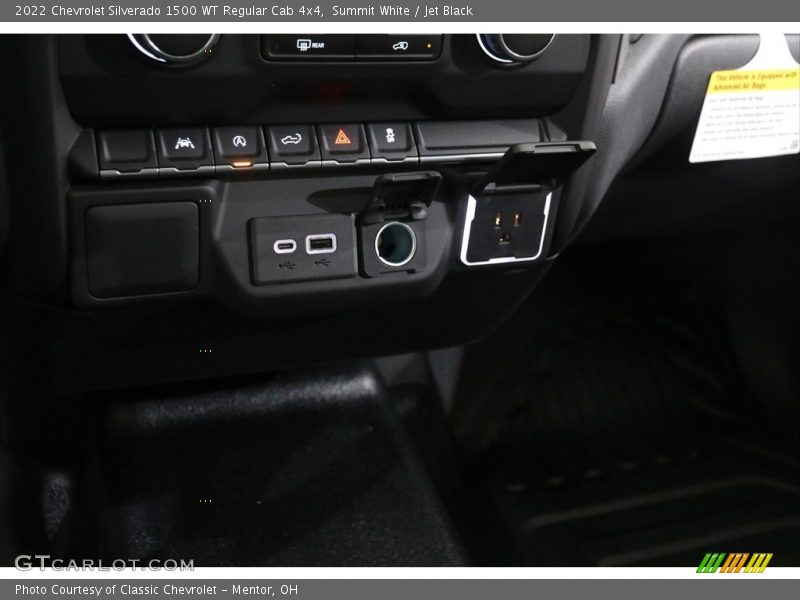 Summit White / Jet Black 2022 Chevrolet Silverado 1500 WT Regular Cab 4x4