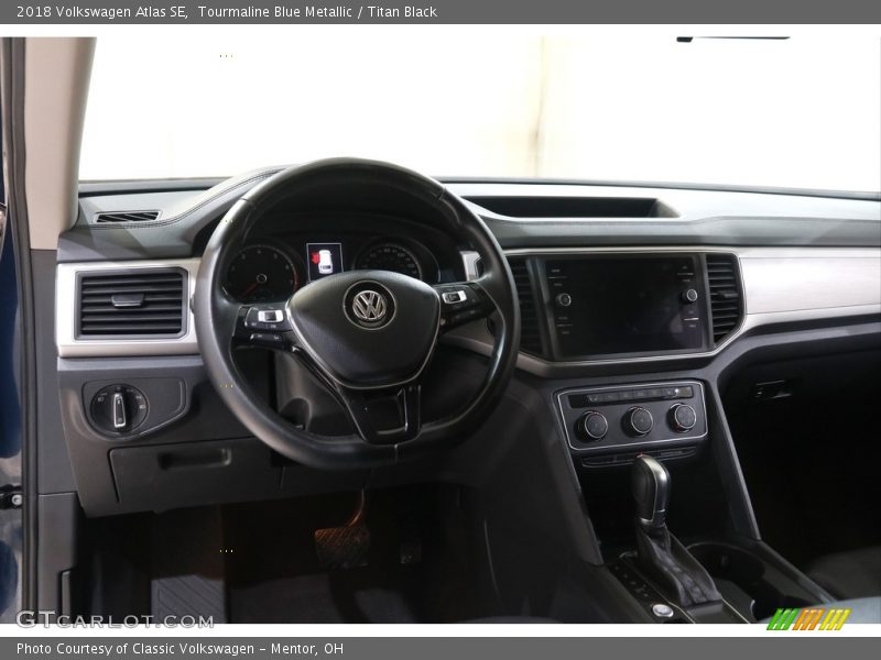 Dashboard of 2018 Atlas SE