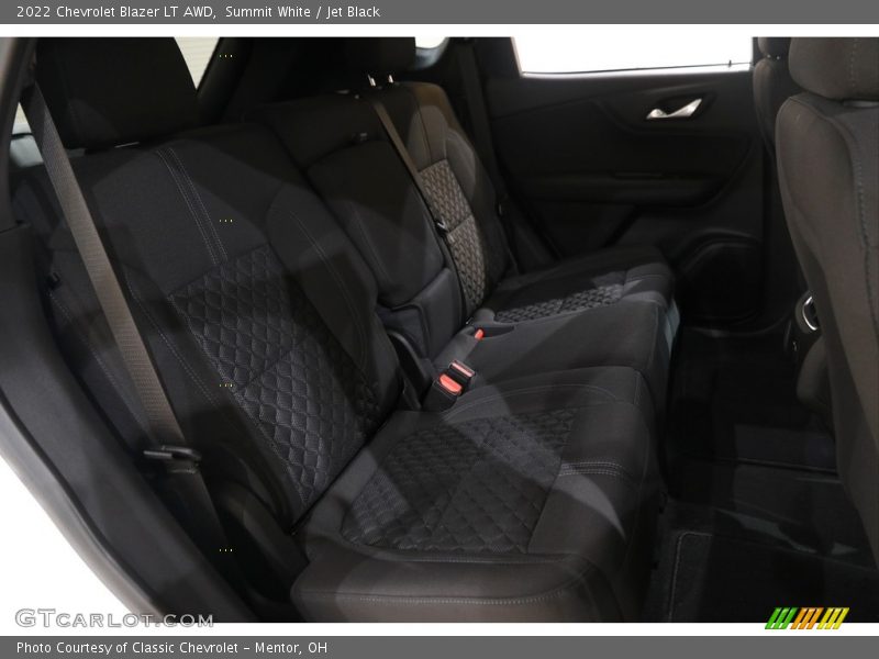 Summit White / Jet Black 2022 Chevrolet Blazer LT AWD