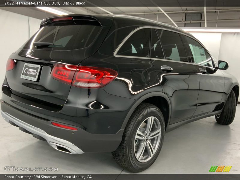 Black / Black 2022 Mercedes-Benz GLC 300