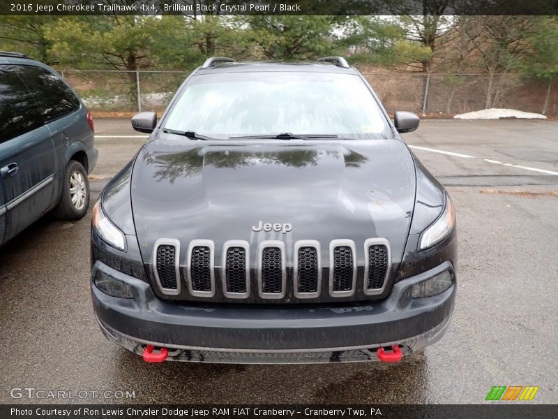 Brilliant Black Crystal Pearl / Black 2016 Jeep Cherokee Trailhawk 4x4