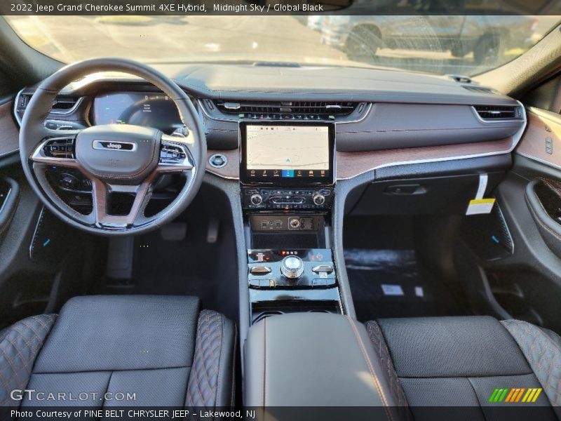  2022 Grand Cherokee Summit 4XE Hybrid Global Black Interior