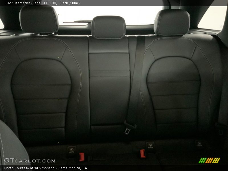 Black / Black 2022 Mercedes-Benz GLC 300