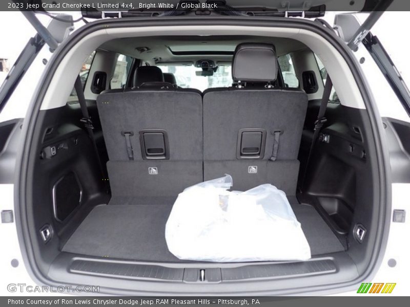 Bright White / Global Black 2023 Jeep Grand Cherokee L Limited 4x4