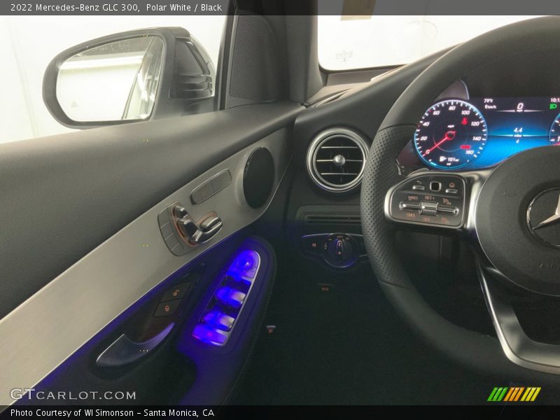 Polar White / Black 2022 Mercedes-Benz GLC 300