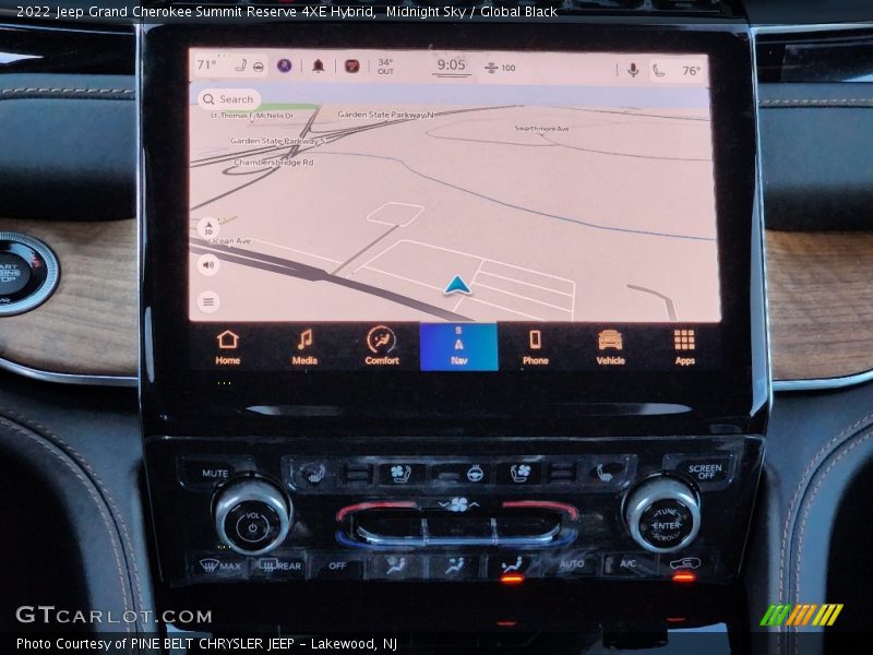 Navigation of 2022 Grand Cherokee Summit Reserve 4XE Hybrid