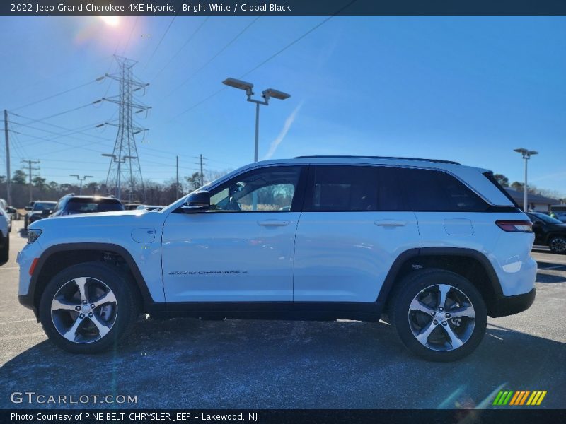 Bright White / Global Black 2022 Jeep Grand Cherokee 4XE Hybrid