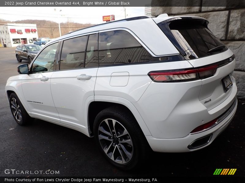 Bright White / Global Black 2022 Jeep Grand Cherokee Overland 4x4