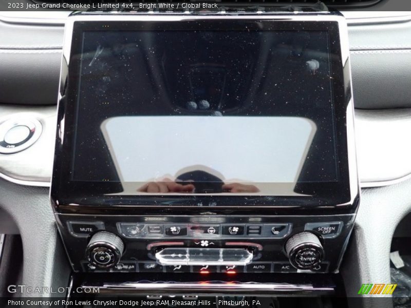 Bright White / Global Black 2023 Jeep Grand Cherokee L Limited 4x4