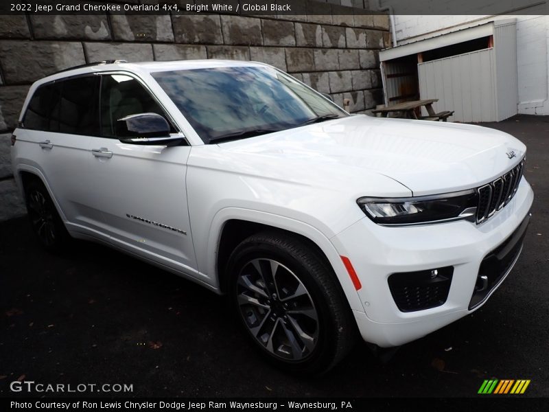 Bright White / Global Black 2022 Jeep Grand Cherokee Overland 4x4