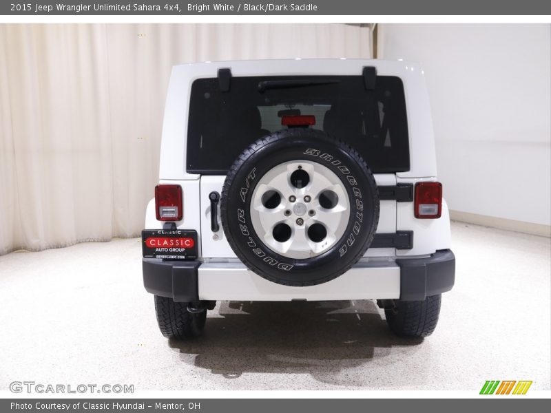 Bright White / Black/Dark Saddle 2015 Jeep Wrangler Unlimited Sahara 4x4
