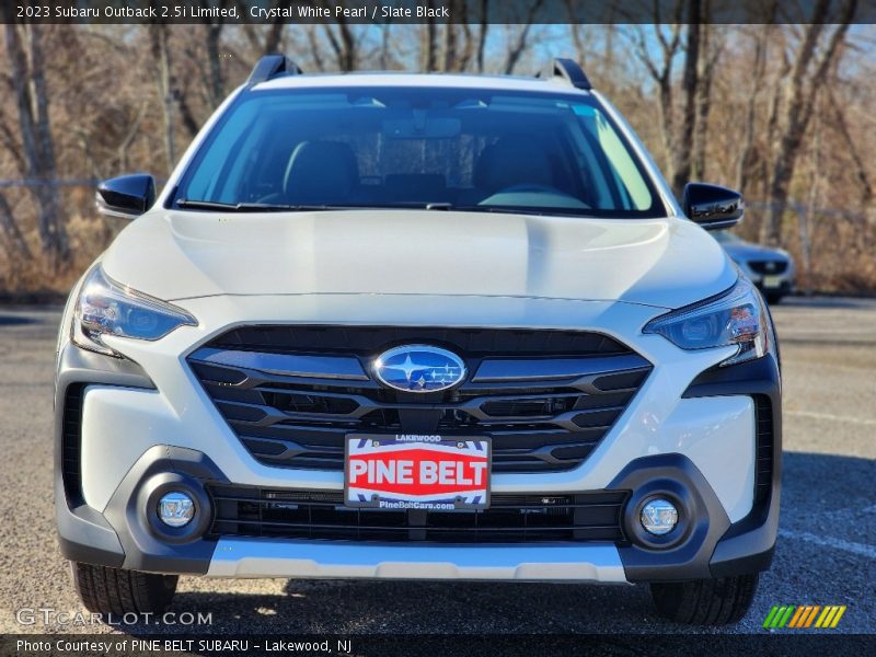 Crystal White Pearl / Slate Black 2023 Subaru Outback 2.5i Limited