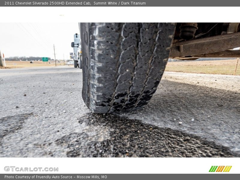 Summit White / Dark Titanium 2011 Chevrolet Silverado 2500HD Extended Cab