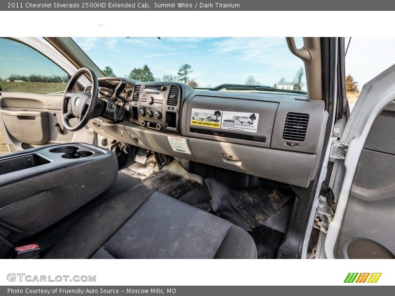 Summit White / Dark Titanium 2011 Chevrolet Silverado 2500HD Extended Cab