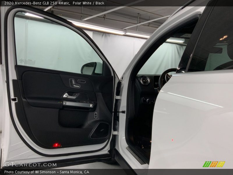 Polar White / Black 2020 Mercedes-Benz GLB 250 4Matic