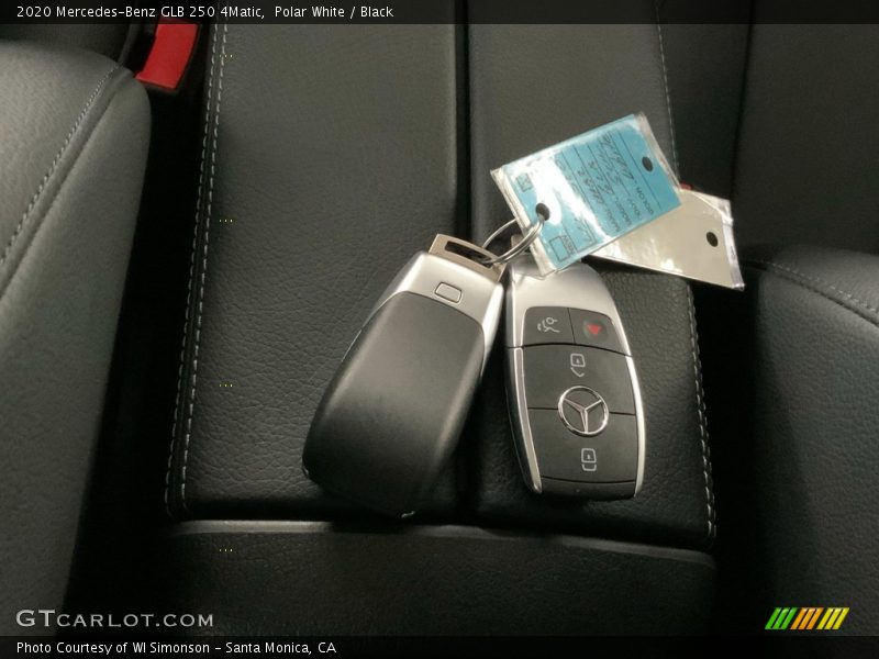 Polar White / Black 2020 Mercedes-Benz GLB 250 4Matic