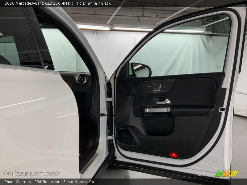 Polar White / Black 2020 Mercedes-Benz GLB 250 4Matic