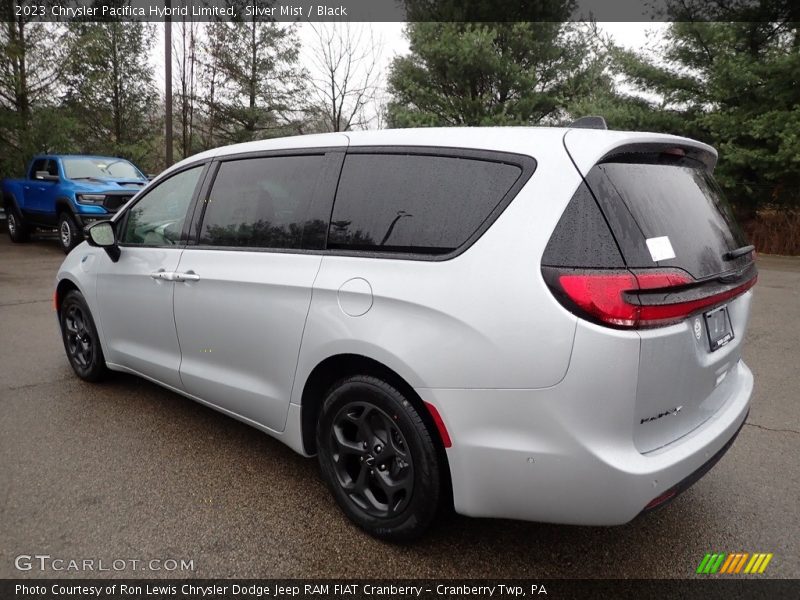 Silver Mist / Black 2023 Chrysler Pacifica Hybrid Limited