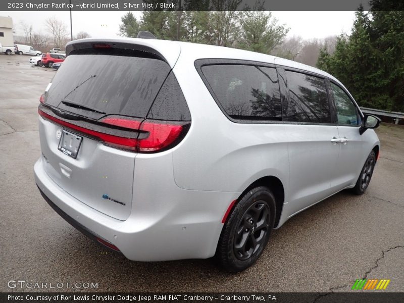 Silver Mist / Black 2023 Chrysler Pacifica Hybrid Limited
