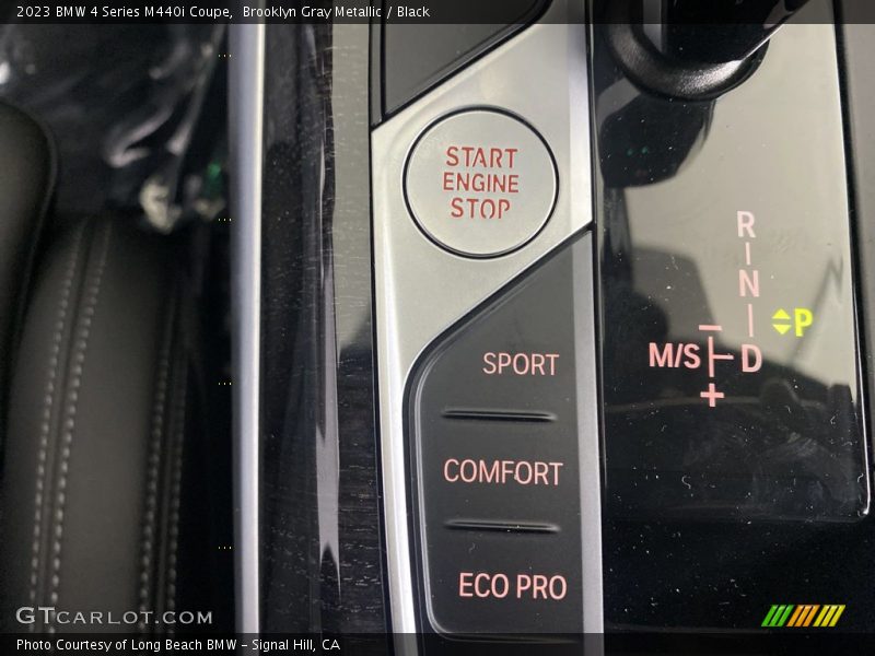 Controls of 2023 4 Series M440i Coupe