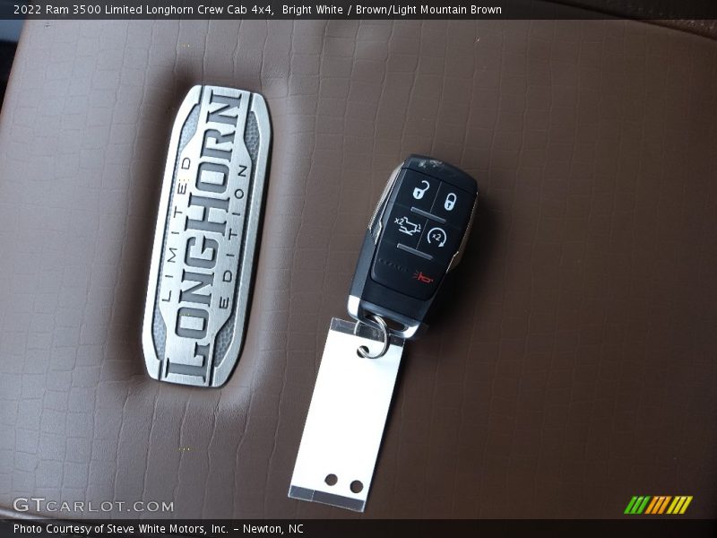 Keys of 2022 3500 Limited Longhorn Crew Cab 4x4