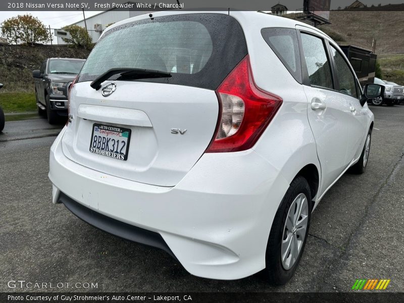 Fresh Powder White / Charcoal 2018 Nissan Versa Note SV