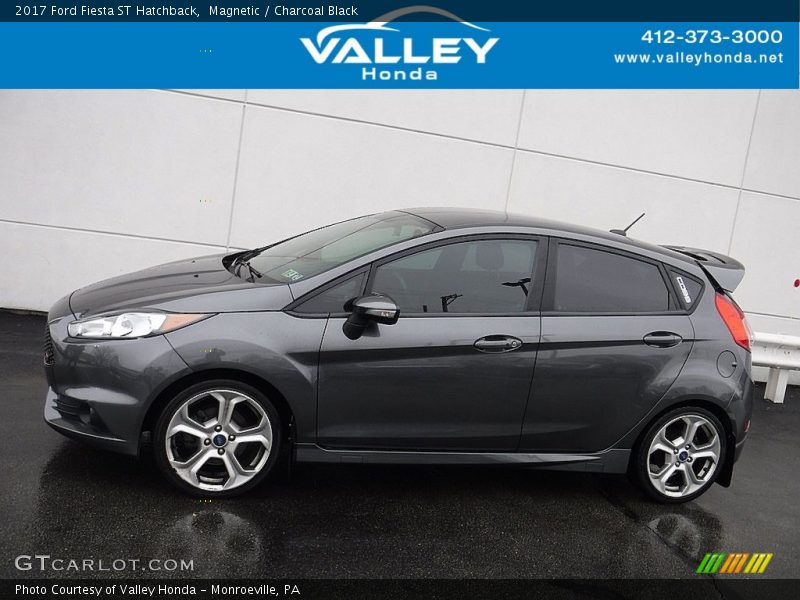 Magnetic / Charcoal Black 2017 Ford Fiesta ST Hatchback