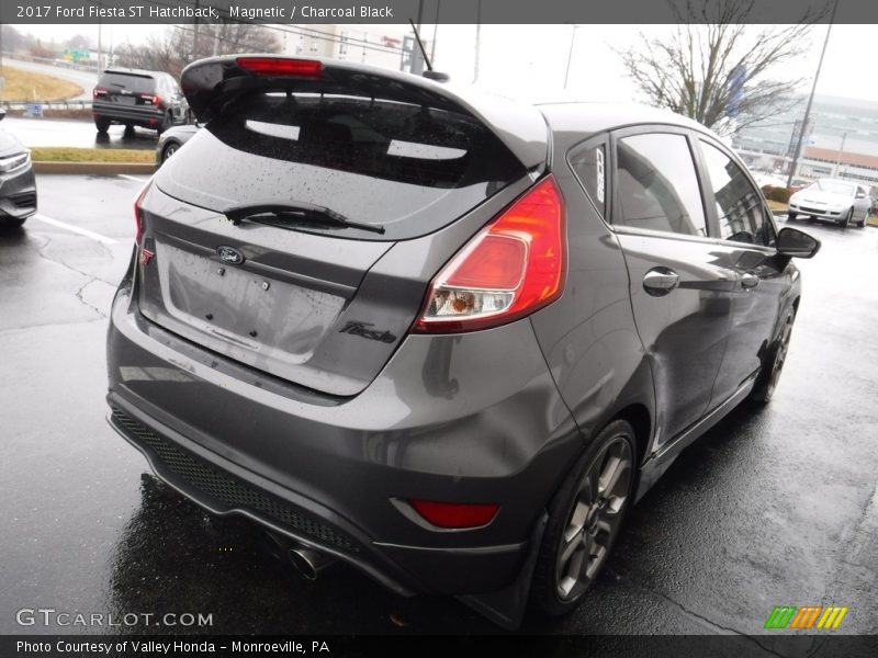 Magnetic / Charcoal Black 2017 Ford Fiesta ST Hatchback