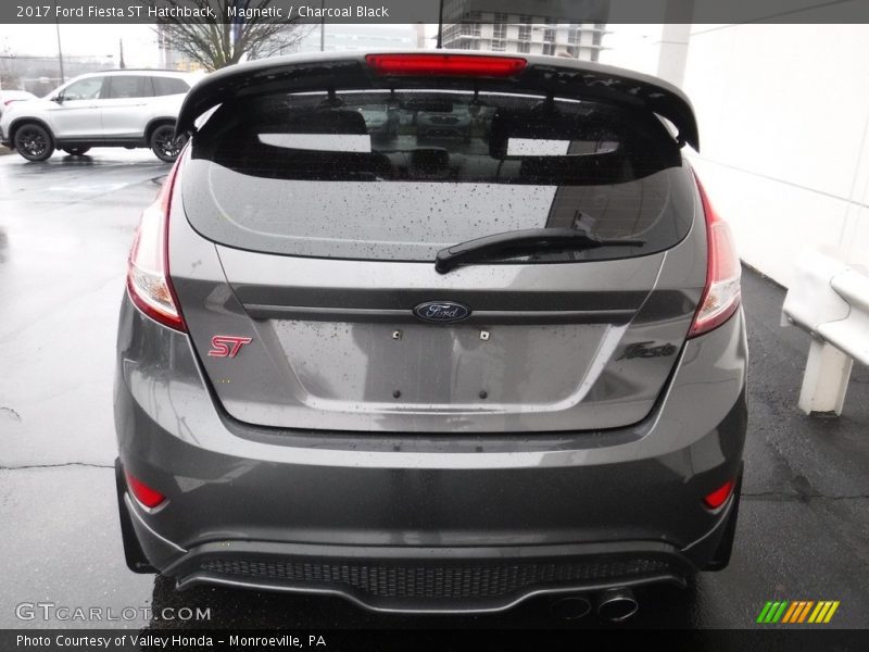 Magnetic / Charcoal Black 2017 Ford Fiesta ST Hatchback