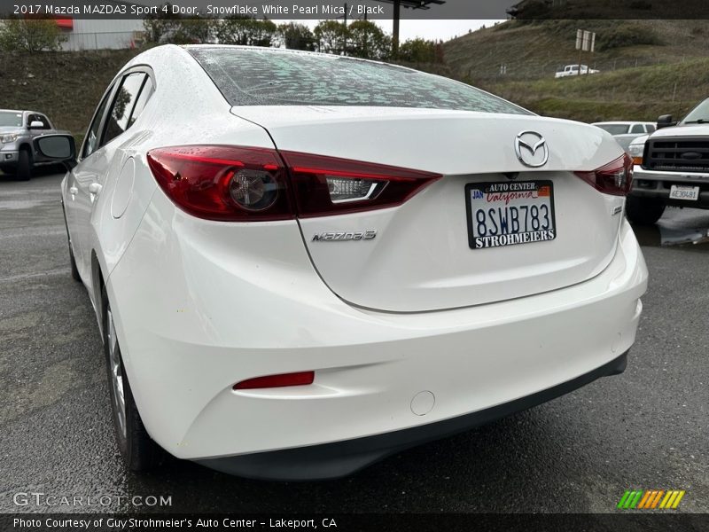 Snowflake White Pearl Mica / Black 2017 Mazda MAZDA3 Sport 4 Door