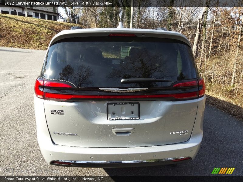 Silver Mist / Black/Alloy 2022 Chrysler Pacifica Limited AWD