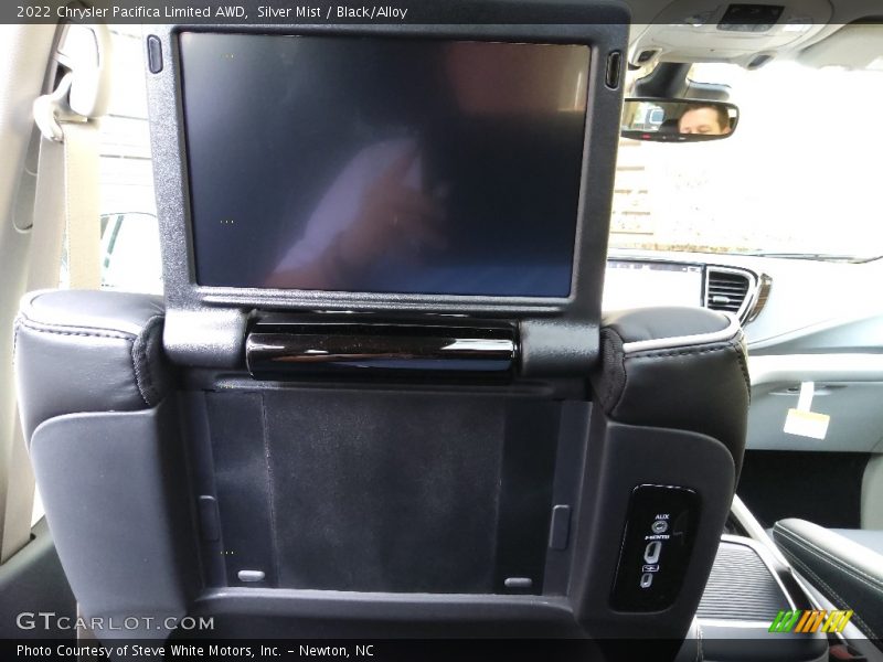 Silver Mist / Black/Alloy 2022 Chrysler Pacifica Limited AWD