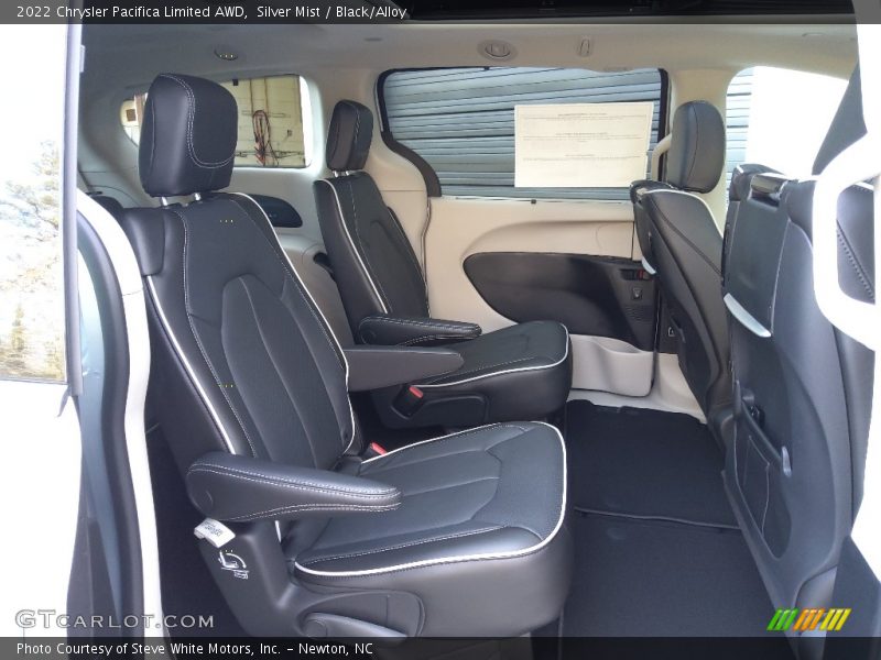 Silver Mist / Black/Alloy 2022 Chrysler Pacifica Limited AWD