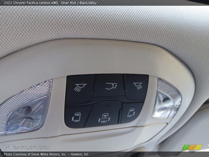 Silver Mist / Black/Alloy 2022 Chrysler Pacifica Limited AWD