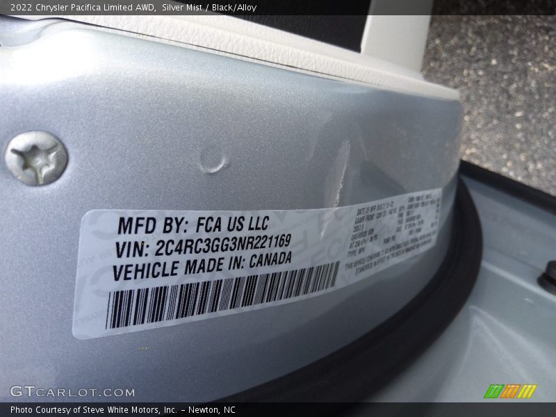 Silver Mist / Black/Alloy 2022 Chrysler Pacifica Limited AWD
