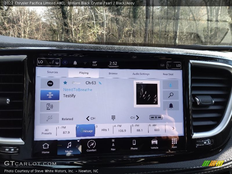 Brilliant Black Crystal Pearl / Black/Alloy 2022 Chrysler Pacifica Limited AWD