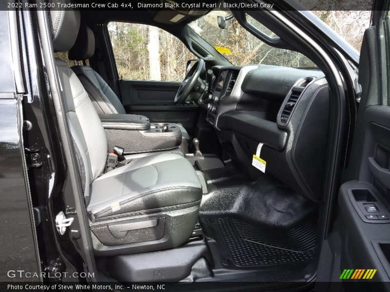 Diamond Black Crystal Pearl / Black/Diesel Gray 2022 Ram 2500 Tradesman Crew Cab 4x4