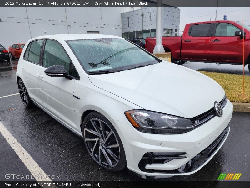 Front 3/4 View of 2019 Golf R 4Motion W/DCC. NAV.