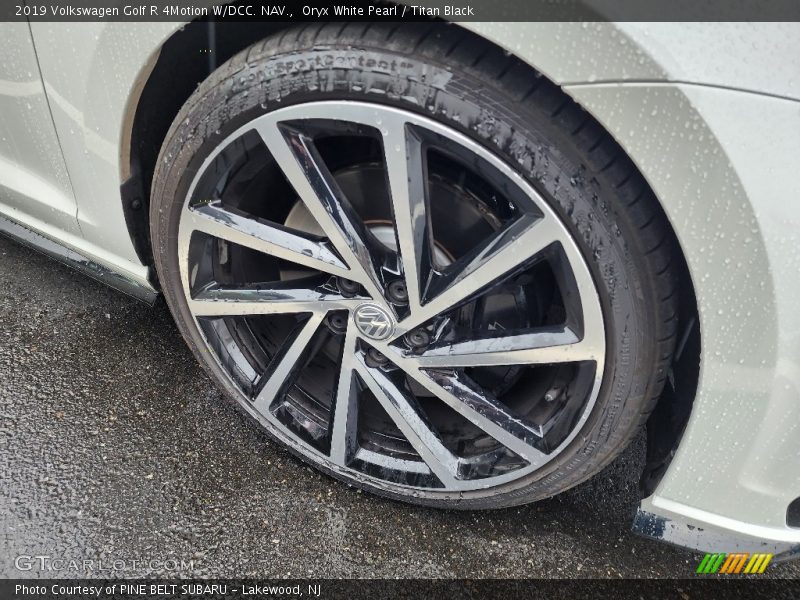  2019 Golf R 4Motion W/DCC. NAV. Wheel