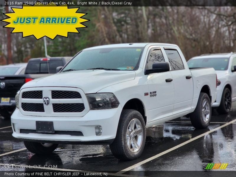 Bright White / Black/Diesel Gray 2016 Ram 1500 Express Crew Cab 4x4