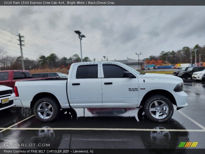 Bright White / Black/Diesel Gray 2016 Ram 1500 Express Crew Cab 4x4