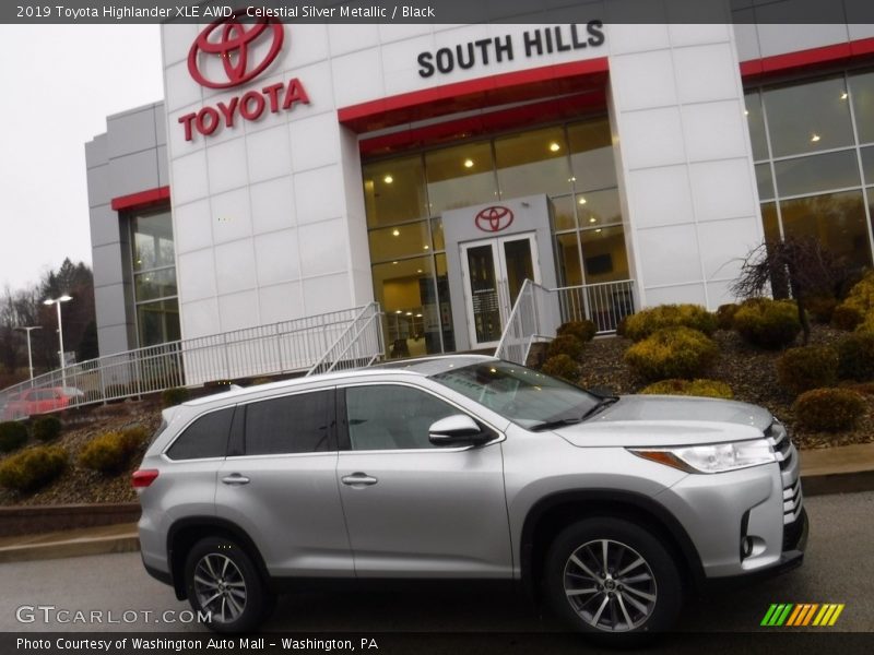 Celestial Silver Metallic / Black 2019 Toyota Highlander XLE AWD
